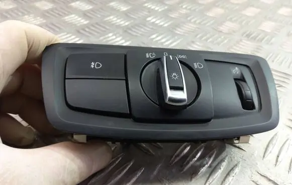 BMW X1 F48 F49 Light switch 9393603