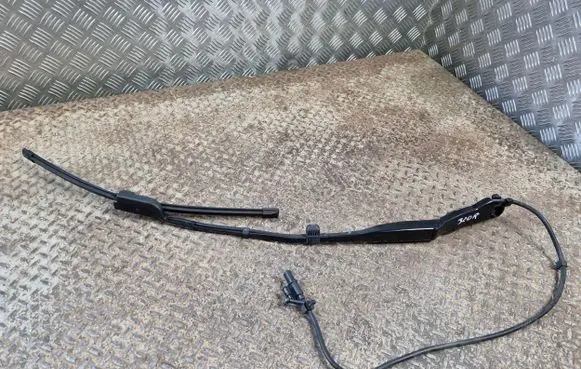 Volvo XC40 Windshield/front glass wiper blade 31457316