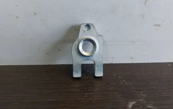 Renault Trafic III (X82) Fuel Injector clamp holder