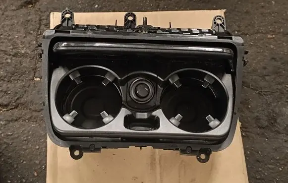 BMW 5 F10 F11 Cup holder front 9256131