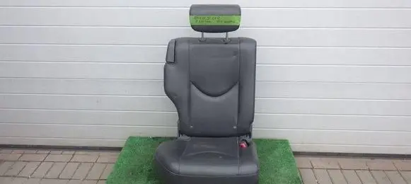 Toyota RAV 4 (XA30) Second row seats 