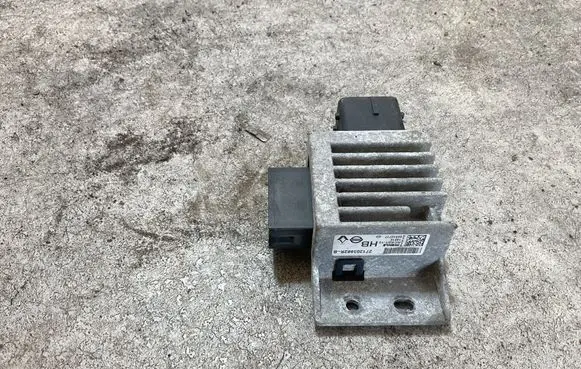 Renault Master III Glow plug pre-heat relay 271203982R 00513717 RCS3112