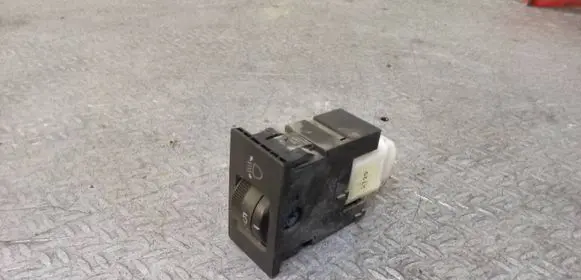 Toyota RAV 4 (XA20) Headlight level height control switch 