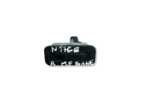 Renault Megane III Tailgate/boot open switch button 8200885515