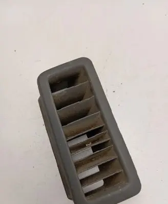 Volkswagen Transporter - Caravelle T4 Dash center air vent grill 7D1819072