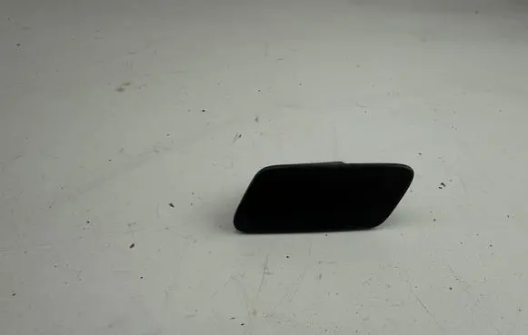 Volkswagen PASSAT B7 Headlight washer spray nozzle cap/cover 3AA955109