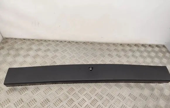 Audi Q7 4M Trunk/boot trim cover 4M0867606