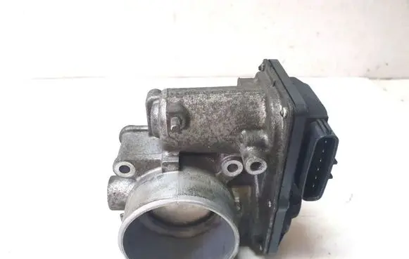 Mazda CX-5 Throttle valve PE0113640