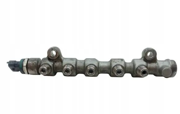 Opel Vivaro Fuel main line pipe 8200754773