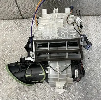 Peugeot 208 I Interior heater climate box assembly 9672234877 T1013140A