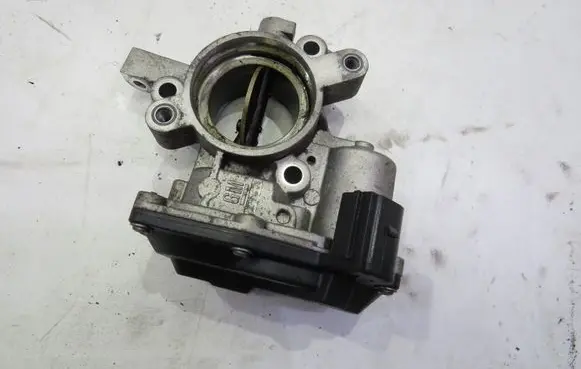 Opel Corsa E Throttle body valve 55581772