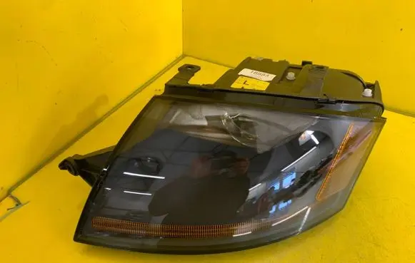 Audi TT Mk1 Headlight/headlamp 8N0941003BF