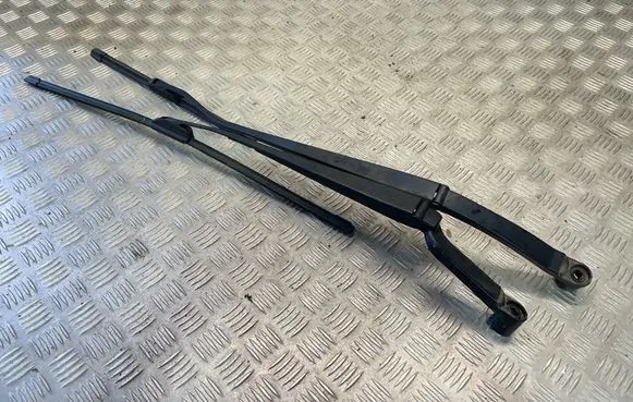 Nissan Qashqai Headlight wiper blade set 