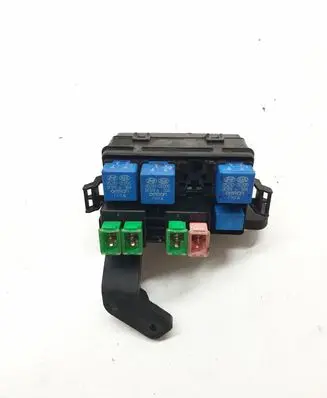 Hyundai Santa Fe Fuse module 914462B070 952102E000