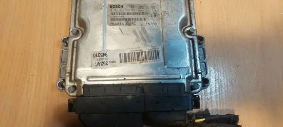Jeep Grand Cherokee (WJ) Engine control unit/module ECU 0281011278 P56044352AC