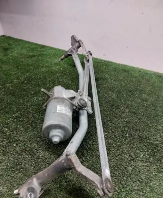 Jaguar XF X250 Front wiper linkage and motor 8X2317500AD