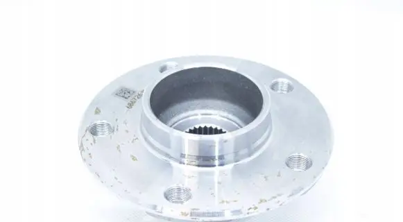 BMW 1 F20 F21 Front wheel hub 6867261