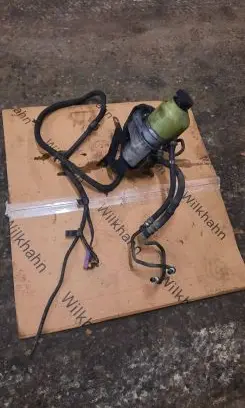 Opel Astra G Power steering pump 104008500309400
