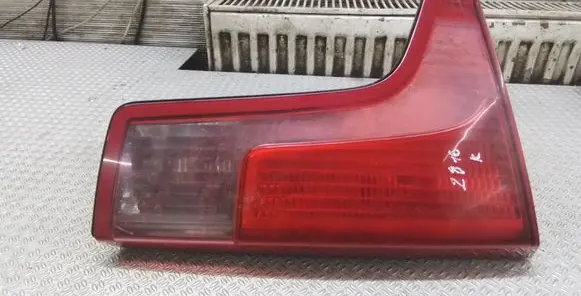 Citroen C5 Tailgate rear/tail lights 89032711X31G