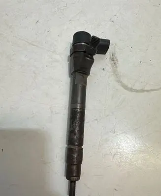 Mercedes-Benz E W211 Fuel injector A6480700287