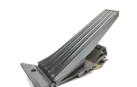 BMW 5 F10 F11 Accelerator throttle pedal 6789998 2401111454A 25916010