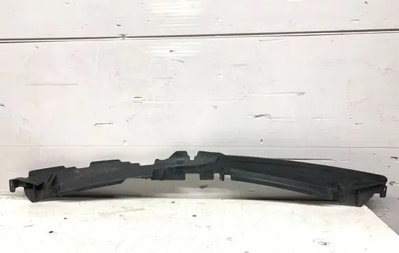 Volkswagen PASSAT B6 Radiator trim 3C0121330