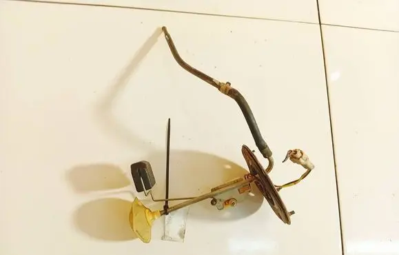 Subaru Legacy Fuel level sensor 