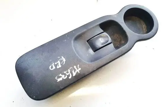 Renault Modus Electric window control switch e28983