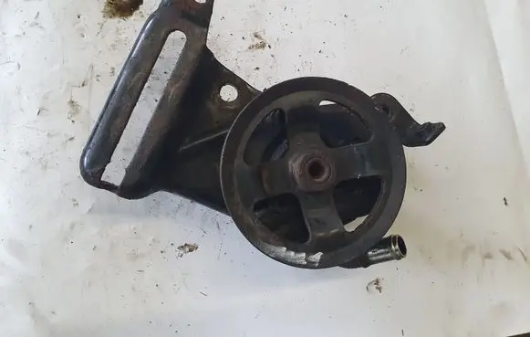 Toyota Avensis T250 Power steering pump NOCODE