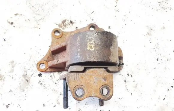 Hyundai Santa Fe Engine mount bracket 218322b200 21832-2b200