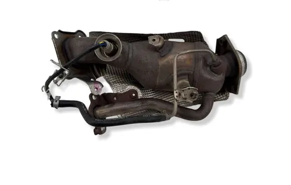 Toyota Yaris Cross Catalyst/FAP/DPF particulate filter F30102F8B