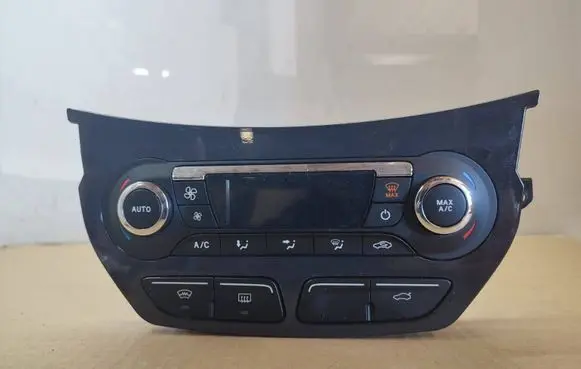 Ford Kuga II Climate control unit DV4T18C612AC