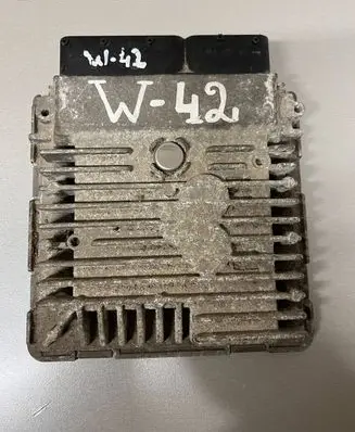 Volkswagen Golf VI Engine control unit/module 03L906023DR 5WP42637AA