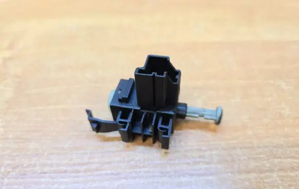 Volvo XC70 Brake pedal sensor switch 6G9T14A152AA