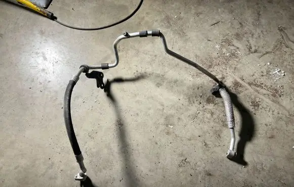 Volkswagen PASSAT CC Air conditioning (A/C) pipe/hose 