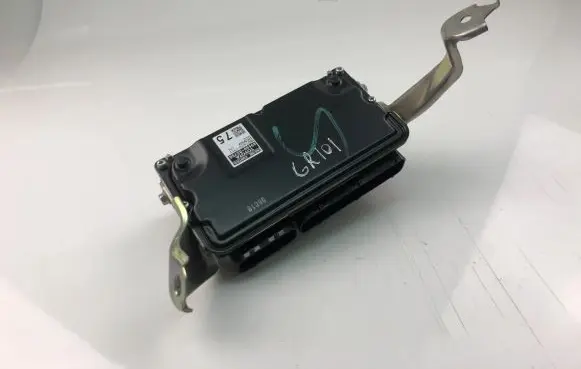 Toyota Corolla E120 E130 Engine control unit/module 8966602750