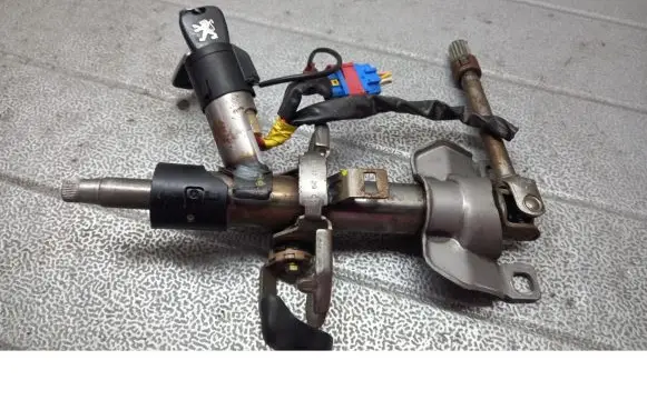 Peugeot 206 CC Steering wheel column trim