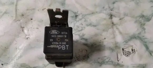 Ford Mondeo Mk III Other relay