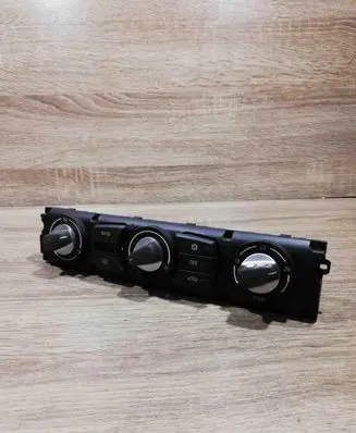 BMW 5 E60 E61 Climate control unit 11419110