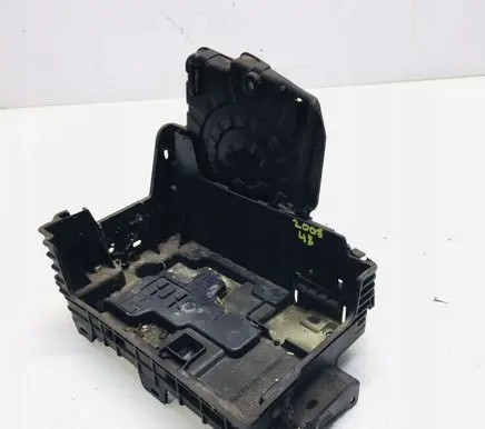 Peugeot 2008 I Battery box tray 