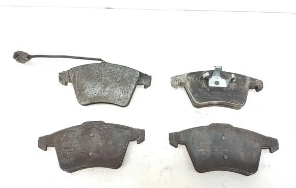 Volkswagen Transporter - Caravelle T6 Brake pads (front) 