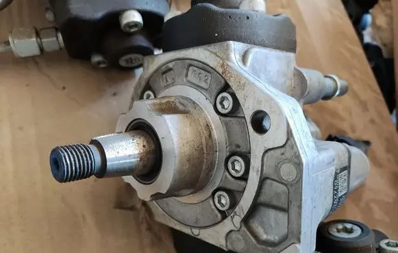 Opel Astra J In-tank fuel pump 2940001000KG