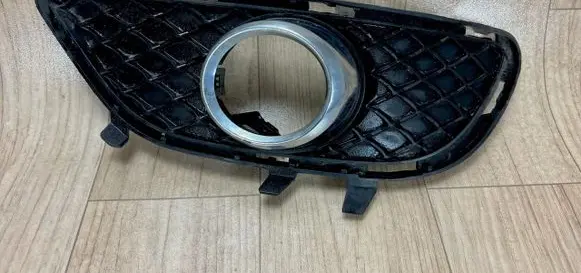 Mercedes-Benz CLS C218 X218 Front bumper lower grill A2188850923 2188850923