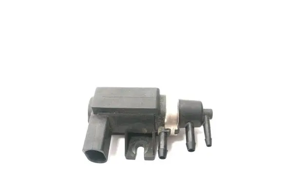 Volkswagen Touareg I Turbo solenoid valve 1J0906627C 72290303 03T268