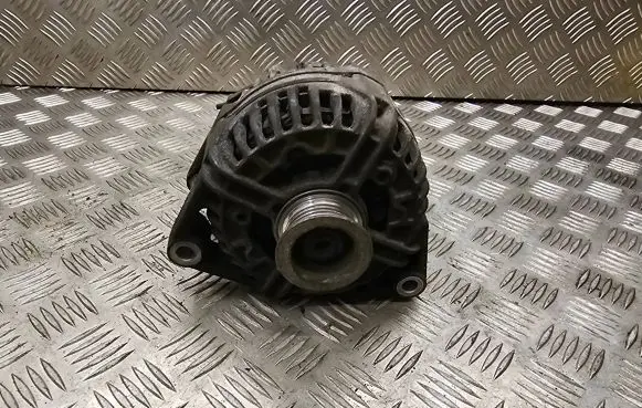 Opel Signum Generator/alternator 13108596