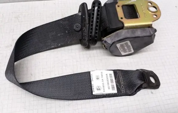 Chrysler Neon II Front seatbelt 040655040655