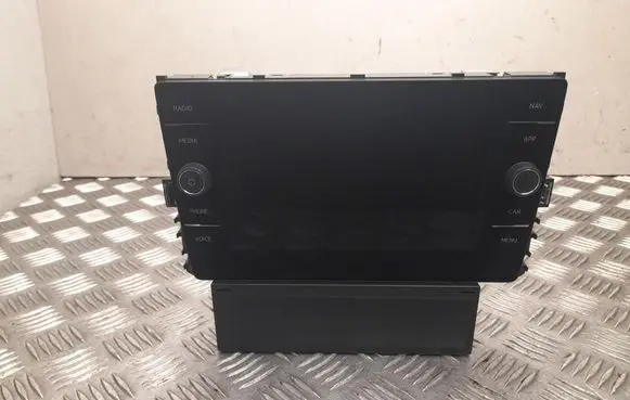 Volkswagen Taigo Radio/CD/DVD/GPS head unit 3G8035816B