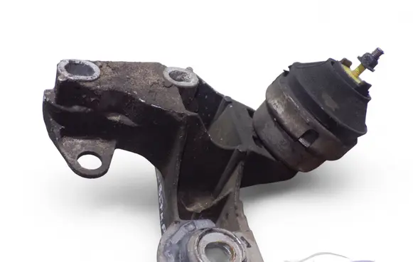 Volkswagen PASSAT B5.5 Engine mounting bracket 8D0199379AG