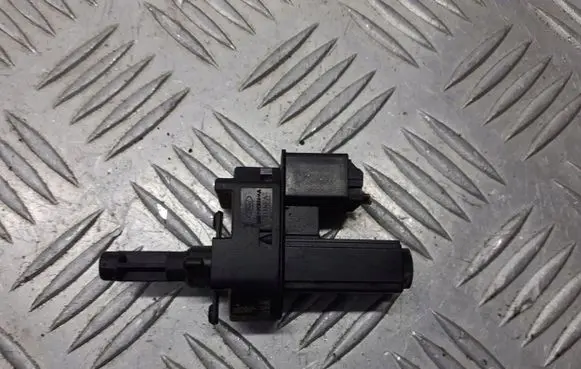 Ford Focus Brake pedal sensor switch 4M5T-7C354-AA