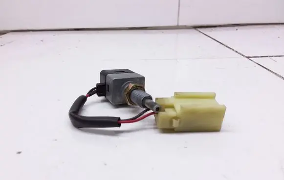 Clutch pedal sensor